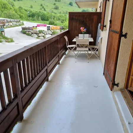 Apartment étoilé: Ski-in Comfort With Free Wi-fi *