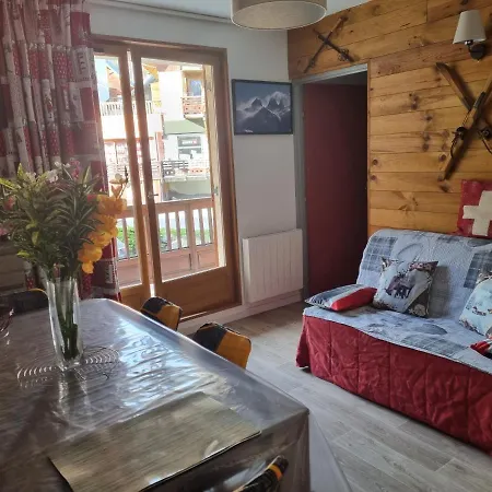Apartment étoilé: Ski-in Comfort With Free Wi-fi