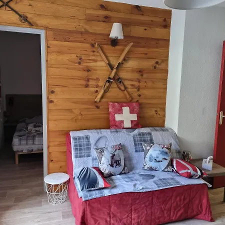 étoilé: Ski-in Comfort With Free Wi-fi Saint-Sorlin-d'Arves