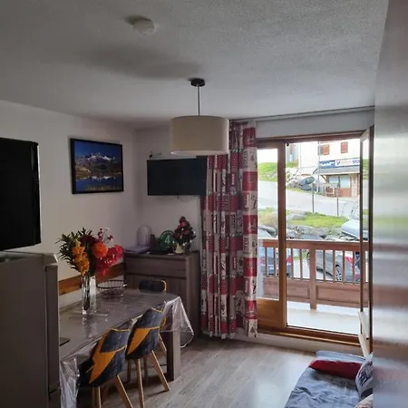 Apartment étoilé: Ski-in Comfort With Free Wi-fi *