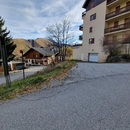 étoilé: Ski-in Comfort With Free Wi-fi Saint-Sorlin-d'Arves
